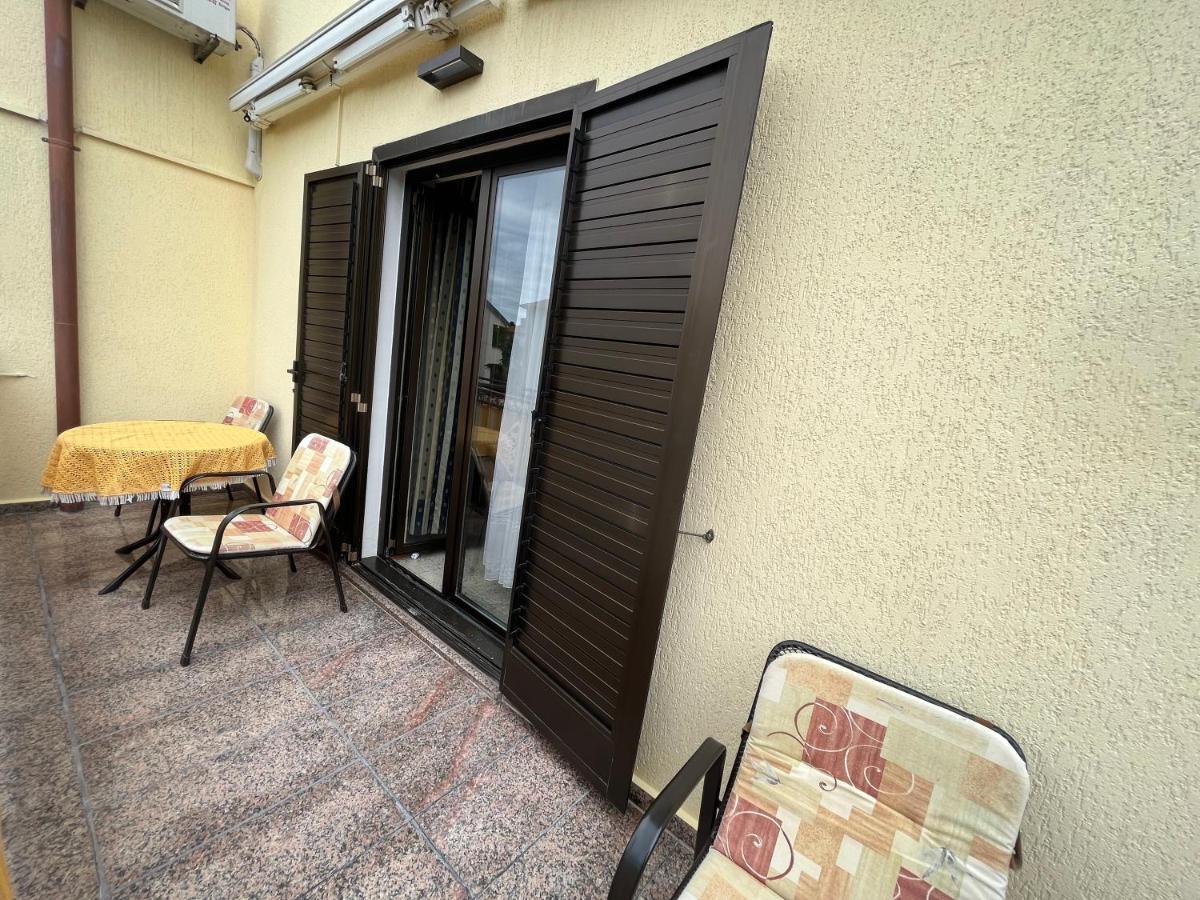 Holiday Apartments Sonne Ровінь Екстер'єр фото